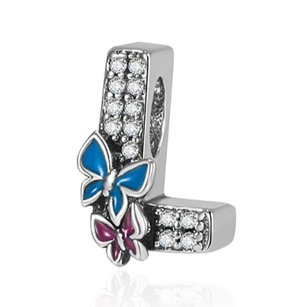 Charm Letra brillante con mariposas de plata s925