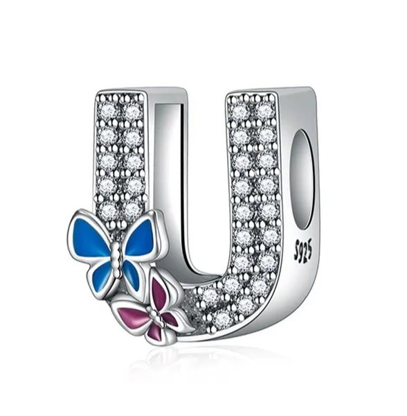 Charm Letra brillante con mariposas de plata s925