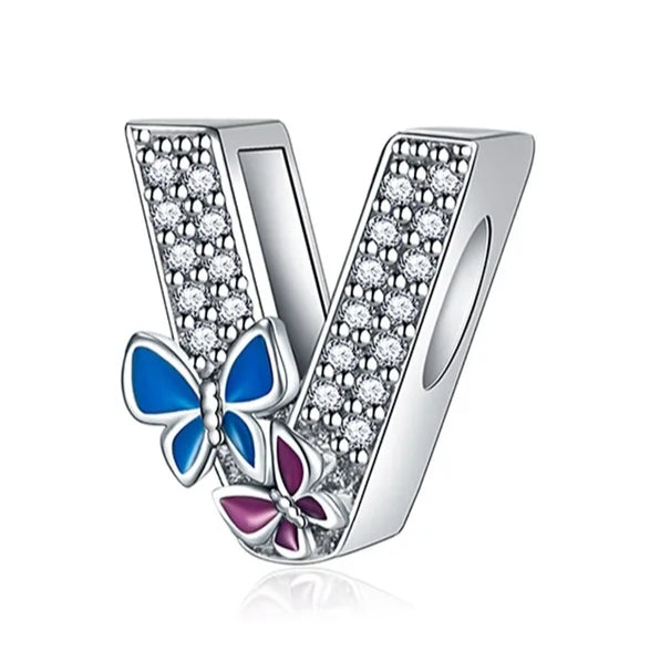 Charm Letra brillante con mariposas de plata s925